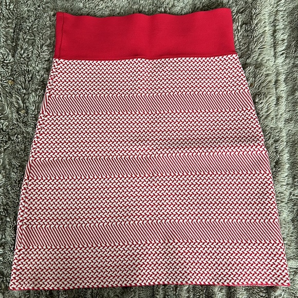 BCBG Maxazria Size Small Bandage Skirt - Picture 3 of 5